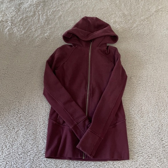 Lululemon women's full zipper Hoodie jacket Radiant Jacket
Cassis size 4 - Picture 1 of 7